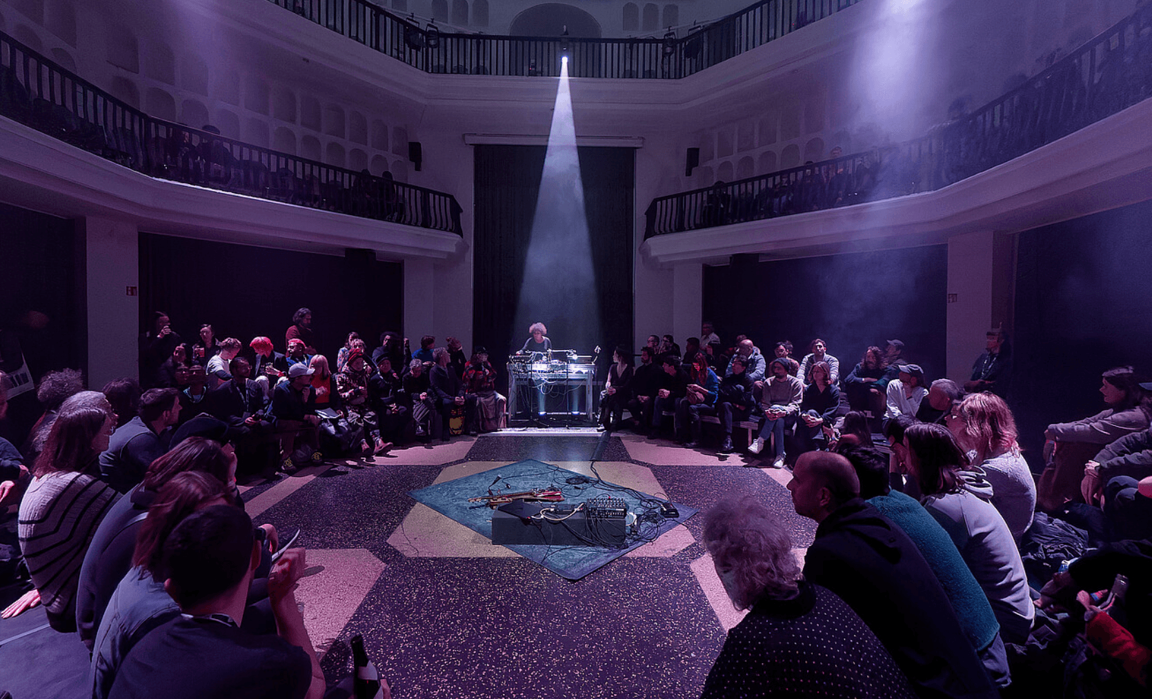In Listening – Call for Hybrid Radio/Live Works